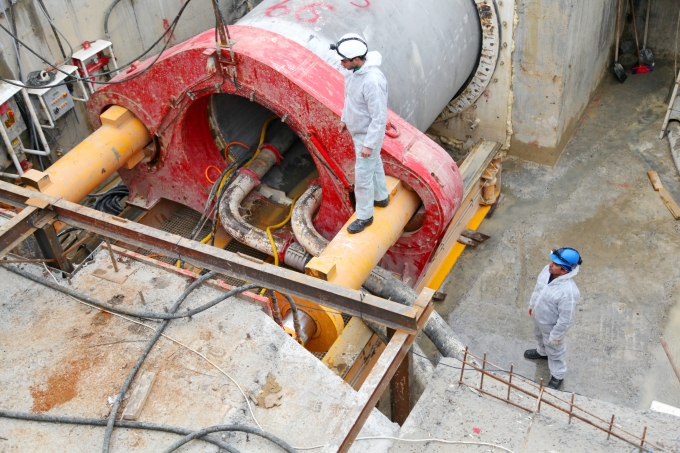 Crossing of trunk water pipelines under the existed road junction at the Heydar Aliyev avenue near the “Koroğlu” metro station